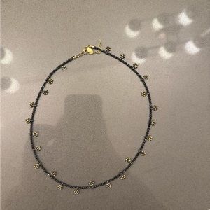Jugar N Spice choker super cute and amazing condition!